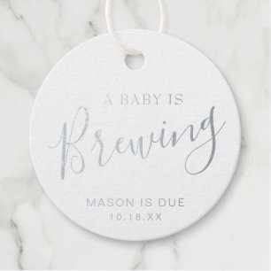 Étiquette-cadeau Un Bébé brasse un simple Baby shower à huile d'arg