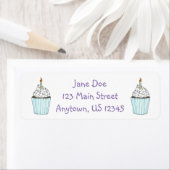 Étiquette Cake Cupcake de fête d'anniversaire avec/ Saupoudr (En situation)