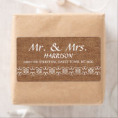 Étiquette Calligraphie rustique Ornate Mariage Burlap (En situation)