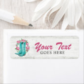 Étiquette Campagne Bottes de fille et Chabby Rose Bois rusti (En situation)