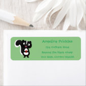 Étiquette Caricature de skunk jote happy (En situation)