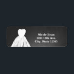 Étiquette Chalkboard Mariage robe nuptiale douche Invitation<br><div class="desc">Mariage Chalkboard habiller Bridal Shower Invitation Étiquettes. Éléments correspondants disponibles.</div>