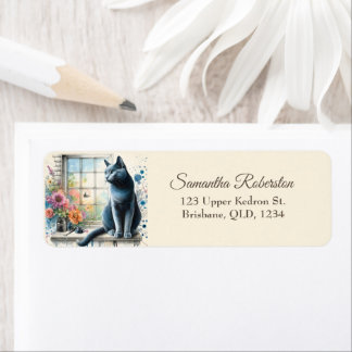 Étiquette Chat gris bleu russe sur la fenêtre Fleur d'été