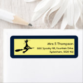 Étiquette Chat Sur Broomstick (En situation)