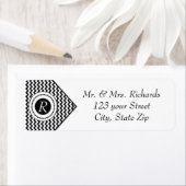 Étiquette Chevron monogrammé noir et blanc (En situation)