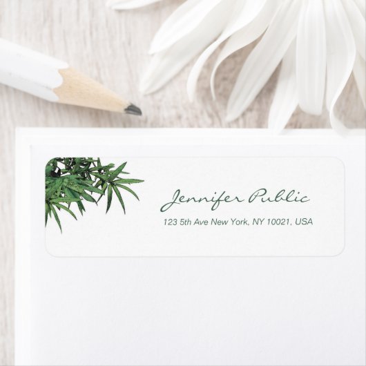 Étiquette Chic Aquarelle Bambou Feuille Modèle Script à la m (En situation)