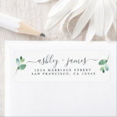 Étiquette Chic Script Green Foliage Mariage Adresse de retou (En situation)
