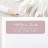 Étiquette Chic Script Pastel Purple Mariage Adresse de retou (En situation)