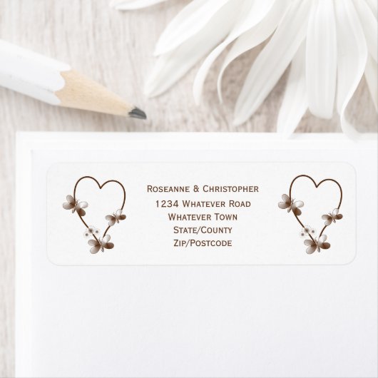 Étiquette Chocolat Coeur Et Papillons Design Mariage (En situation)