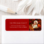 Étiquette Christmas Baby Santa Hat Photo Rouge Retour Adress<br><div class="desc">Baby Santa Hat Christmas Red Return Address Label, avec un thème photo et un design typographique blanc. Avec des lettres rouges personnalisables, vous pouvez ajouter votre propre texte. Vous changez aussi la photo avec votre propre pour la rendre unique. Idéal pour envoyer des voeux de vacances festives à des amis...</div>