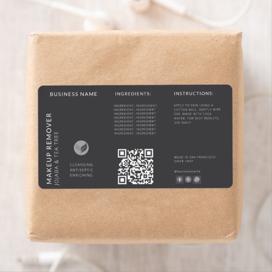 Étiquette Code QR gris moderne Wraparound Bottle Ingredient (En situation)