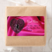 Étiquette COEUR DE LACE CUPIDE, VÊTEMENT DE SOIE FUCHSIA ros (En situation)