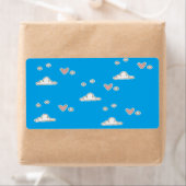 Étiquette Coeurs et nuages sur le bleu (En situation)