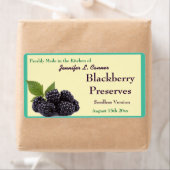 Étiquette Confiture de mûre ou conserve une bocal à canne de (En situation)