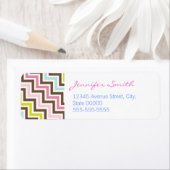 Étiquette Couleurs Diagonal Zigzag Chevron Motif (En situation)