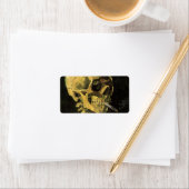 Étiquette Crâne avec cigarette brûlante par Vincent van Gogh (En situation)