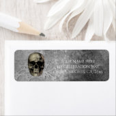 Étiquette Crâne et une pile d'os Halloween Gothic Party (En situation)