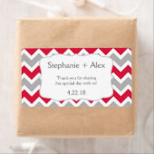 Étiquette Cristson Gris Chevron Bouteille d'eau - customisez (En situation)