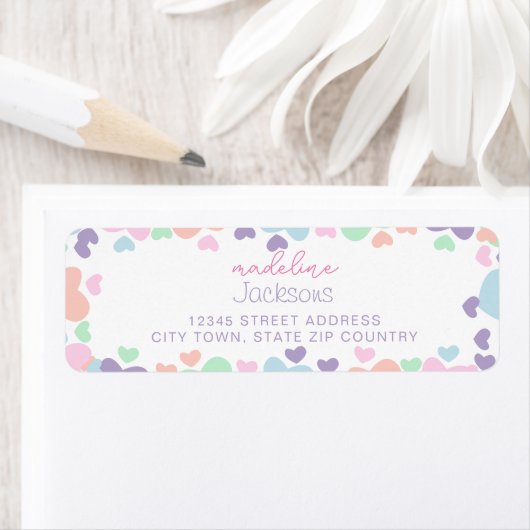Étiquette Cute Colorful Heart Purple Girly Script Address (En situation)