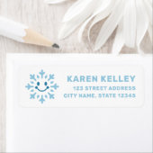 Étiquette Cute happy snowflake blue white return address (En situation)