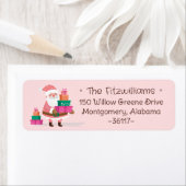 Étiquette Cute Pink Christmas Santa Claus Holding Presents (En situation)