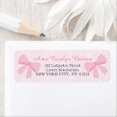 Étiquette Cute rose Ruban Bow Damask Personnalisé (En situation)