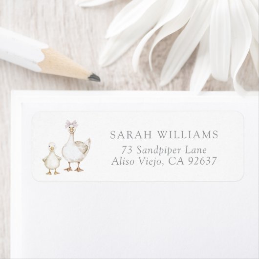Étiquette Cute Silly Goose Baby Girl Shower Return Address (En situation)