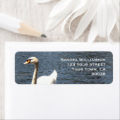 Étiquette cygne dans le lac (En situation)