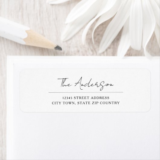 Étiquette d'adresse de mariage élégante et minimal (En situation)