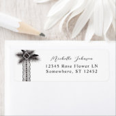 Étiquette d'adresse de retour Black Feather & Lace (En situation)