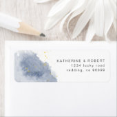 Étiquette d'adresse de retour bleu et or Dusty (En situation)