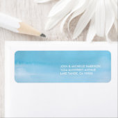 Étiquette d'adresse de retour Blue Watercolor (En situation)