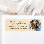 Étiquette d'adresse de retour de chien teckel (En situation)