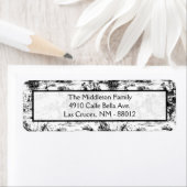 Étiquette d'adresse de retour de la toile noire Fa (En situation)