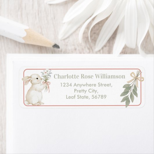 Étiquette d'adresse de retour de lapin floral Boho (En situation)