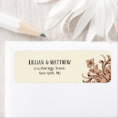 Étiquette d'adresse de retour de mariage avec des (En situation)
