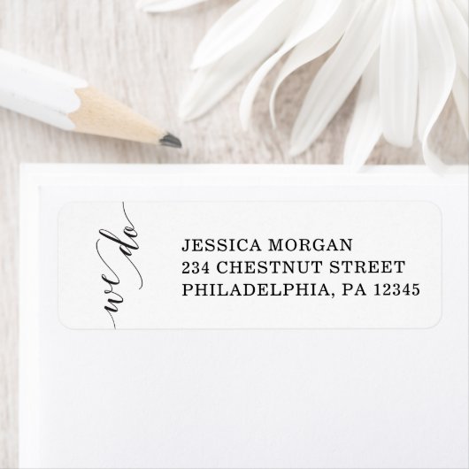 Étiquette d'adresse de retour Élégance Minimale (En situation)