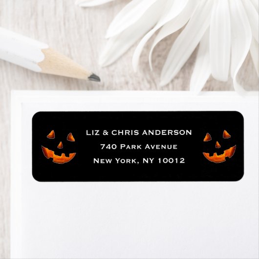 Étiquette d'adresse de retour Halloween (En situation)