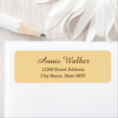 Étiquette d'adresse de retour moderne -jaune ivoir (En situation)