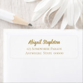 Étiquette d'adresse de retour moderne simple or et (En situation)