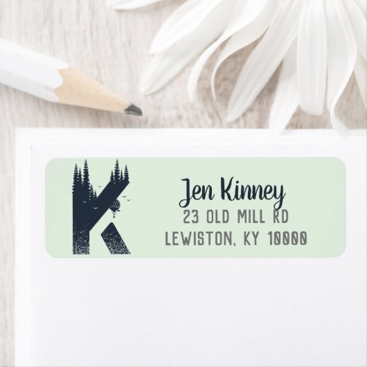 Étiquette d'adresse de retour Monogramme 'K' de Wi (En situation)