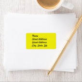 Étiquette d'adresse jaune vif (En situation)