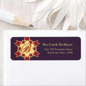 Étiquette d'adresse Monogramme Royal Or Rouge Viol (En situation)