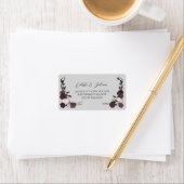 Étiquette Dark Floral Skull Gothic Wedding Return Address (En situation)