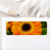 Étiquette de adresse à fleurs orange (En situation)