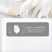Étiquette de adresse Baby shower Bunny couché (En situation)