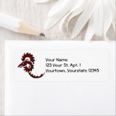 Étiquette de adresse de dragon tribal rouge (En situation)