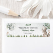 Étiquette de adresse du Baby shower Forest Wolf (En situation)