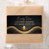 Étiquette de adresse élégant en noir doré avec dia (En situation)