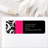 Étiquette de adresse Hot rose et noir Damask  (En situation)